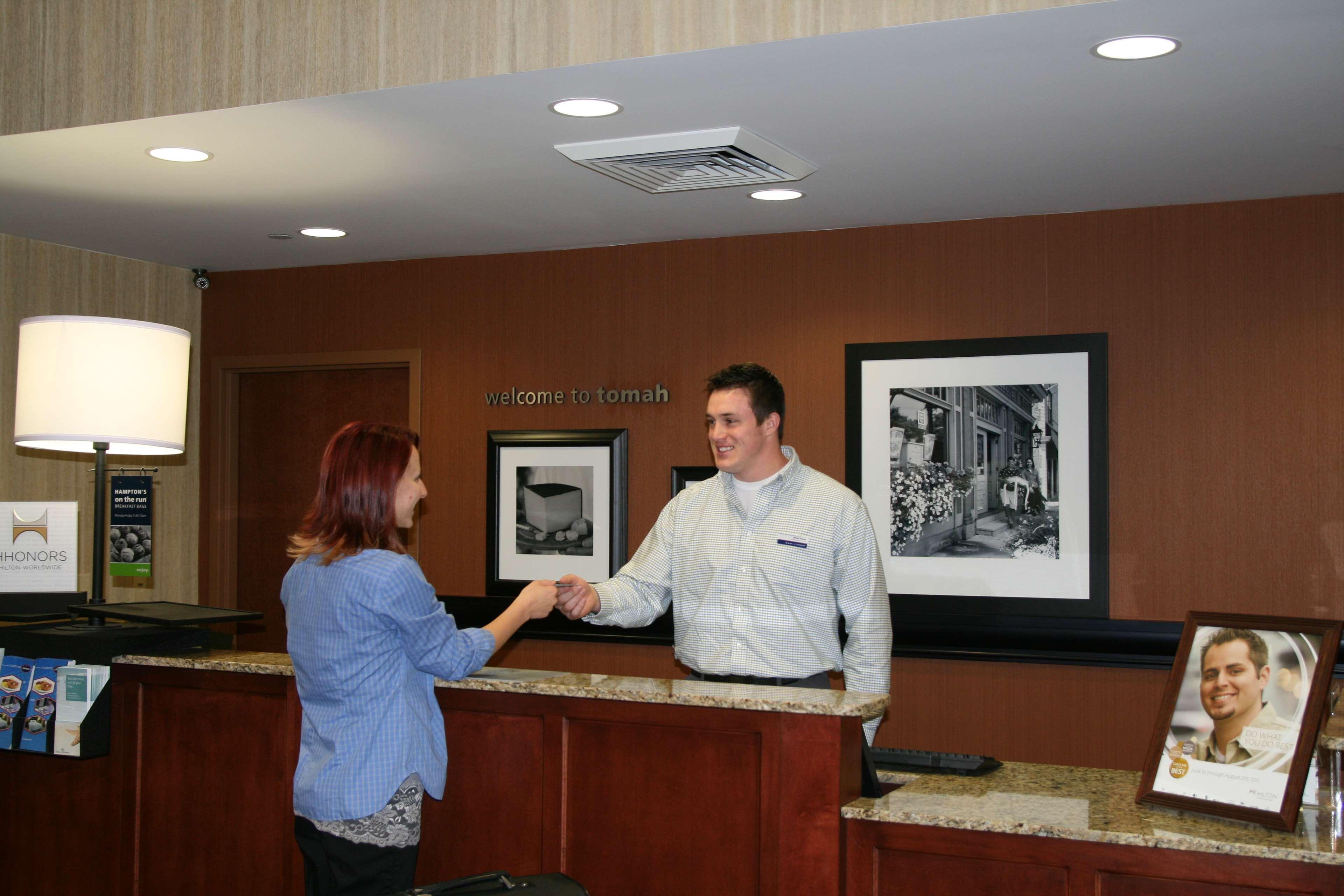 Hampton Inn Tomah Interior photo